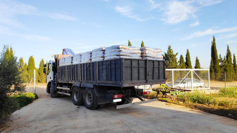 Entrega de pellets a granel con camión soplador